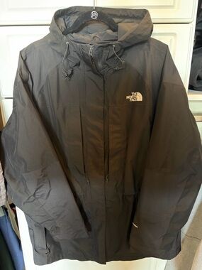 The North Face 2000 Mountain Jacket | Rain and Snow | Women’s XXL | TNF Black |